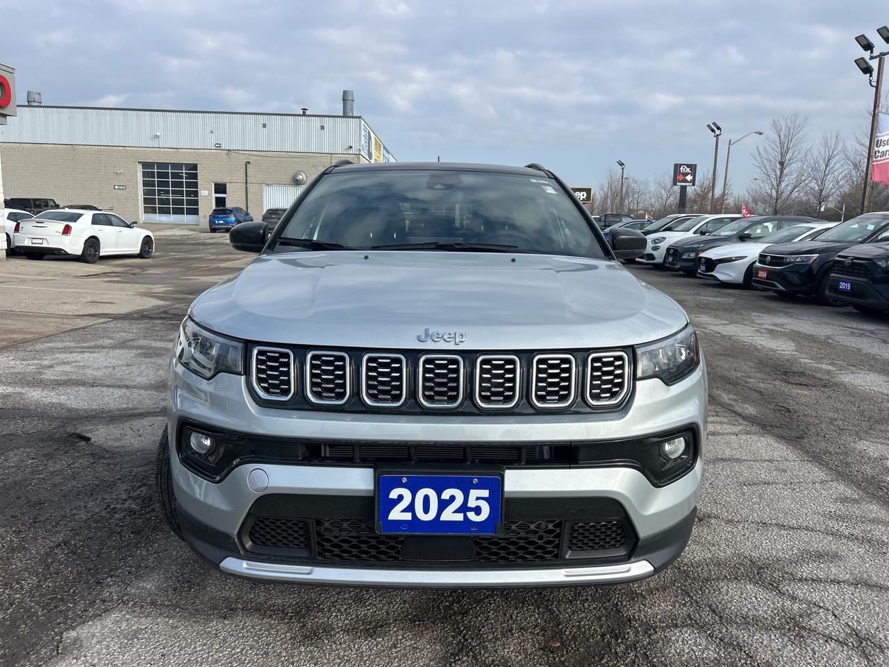 2025 Jeep Compass Limited 4x4 w/Panoramic Sunroof, Alpine Sound Photo
