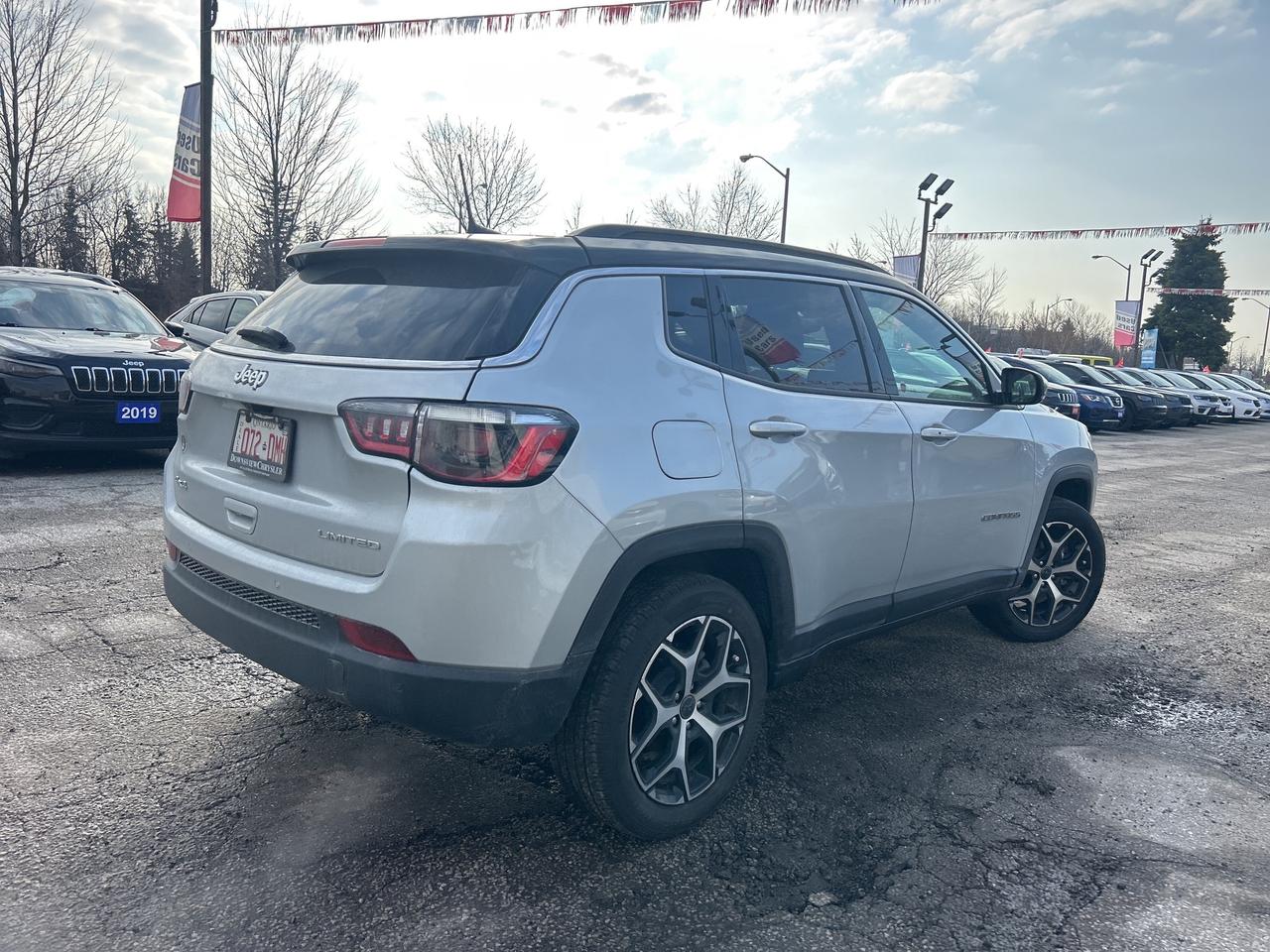 2025 Jeep Compass Limited 4x4 w/Panoramic Sunroof, Alpine Sound Photo