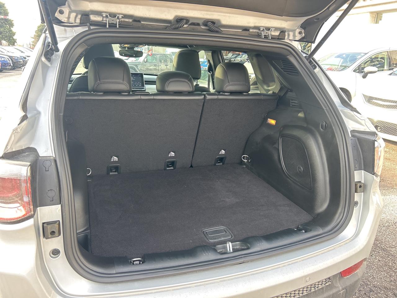 2025 Jeep Compass Limited 4x4 w/Panoramic Sunroof, Alpine Sound Photo