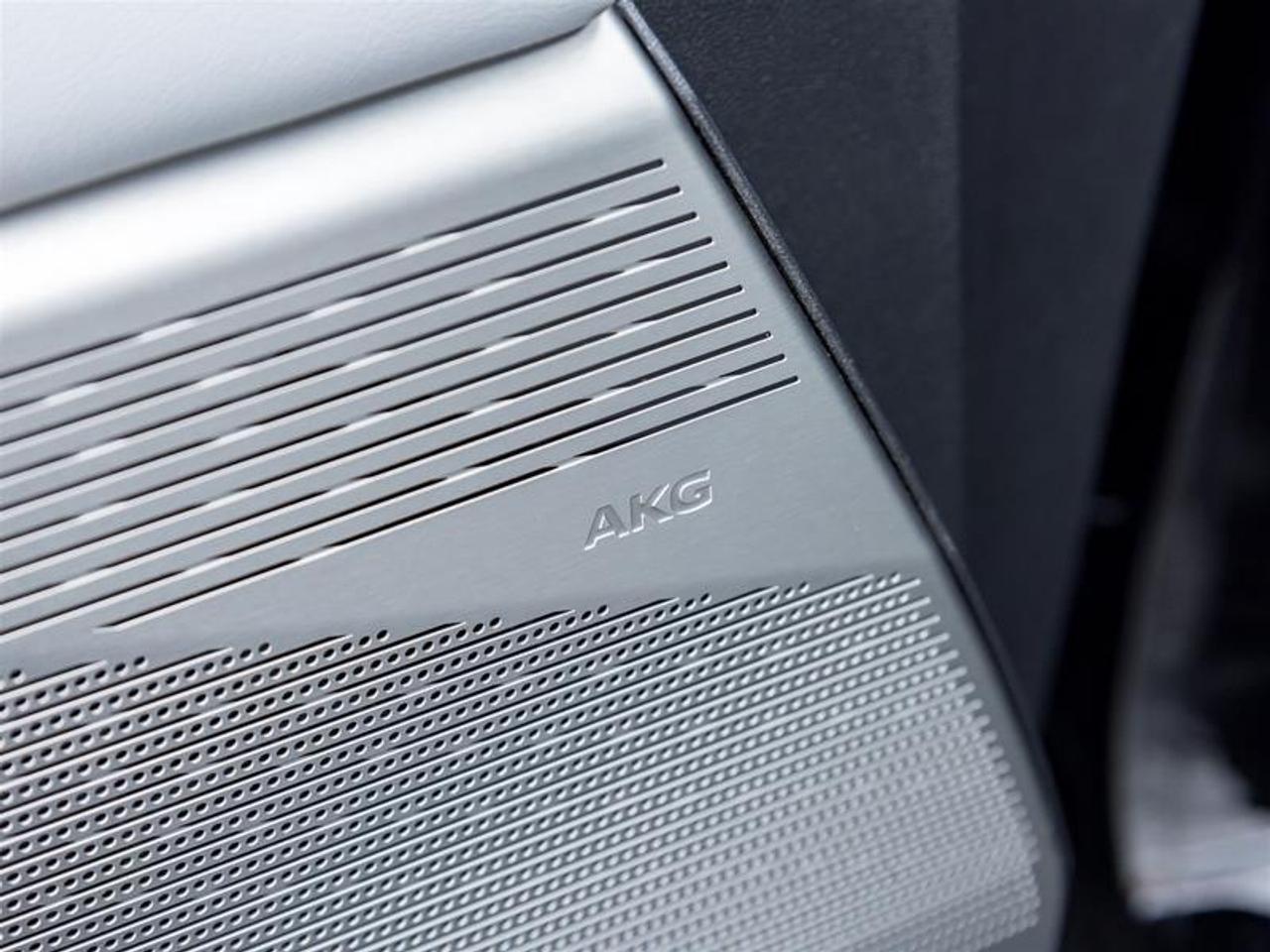 2026 Cadillac OPTIQ Luxury 4dr Photo