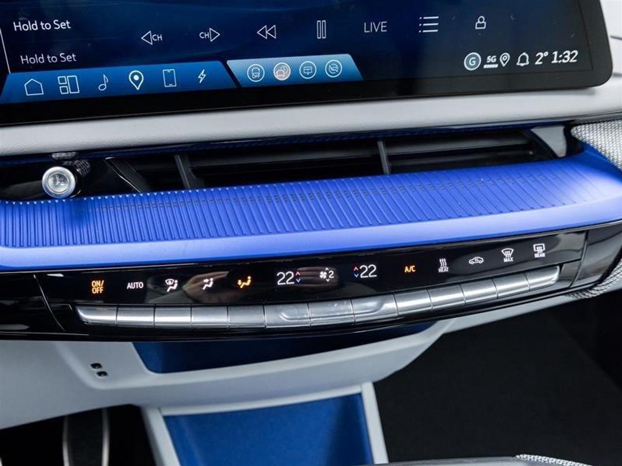 2026 Cadillac OPTIQ Luxury 4dr Photo