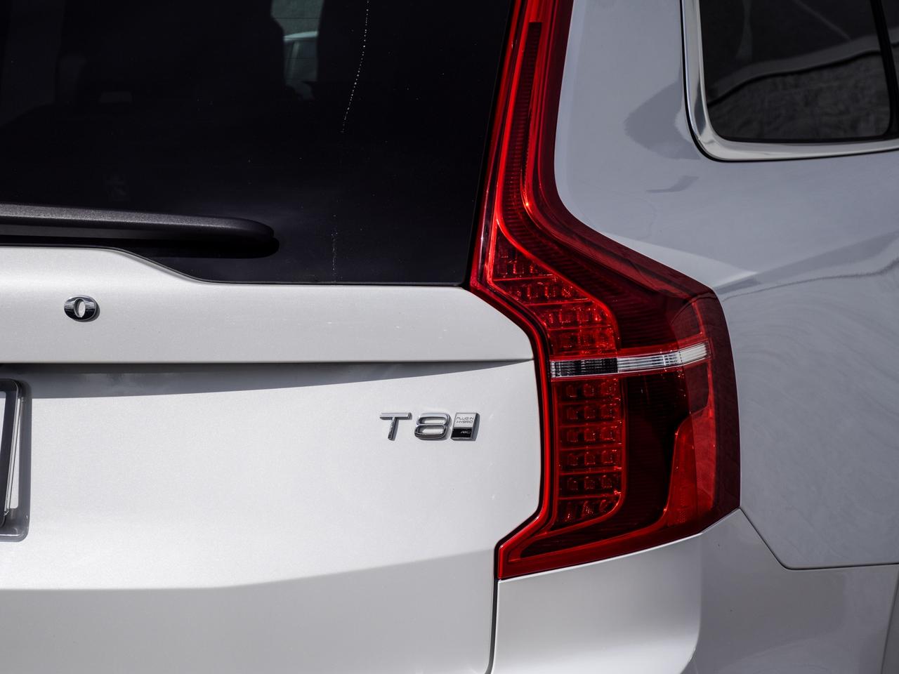 2025 Volvo XC90 Plug-In Hybrid T8 AWD Ultra Bright Theme 7-Seater Photo