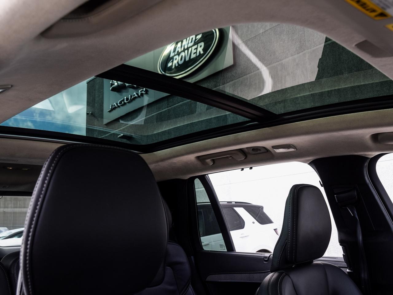 2025 Volvo XC90 Plug-In Hybrid T8 AWD Ultra Bright Theme 7-Seater Photo
