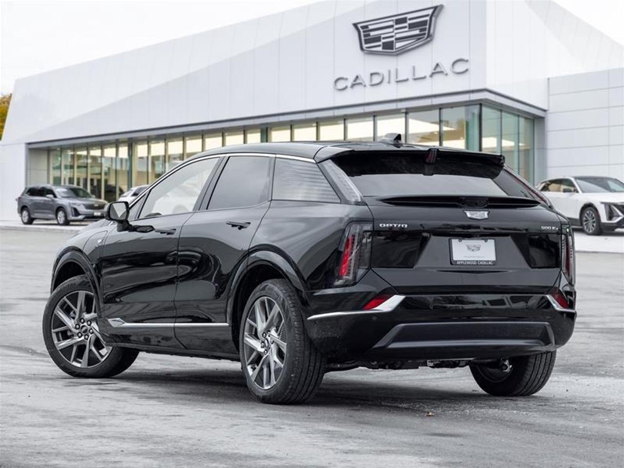 2026 Cadillac OPTIQ Luxury 4dr Photo4