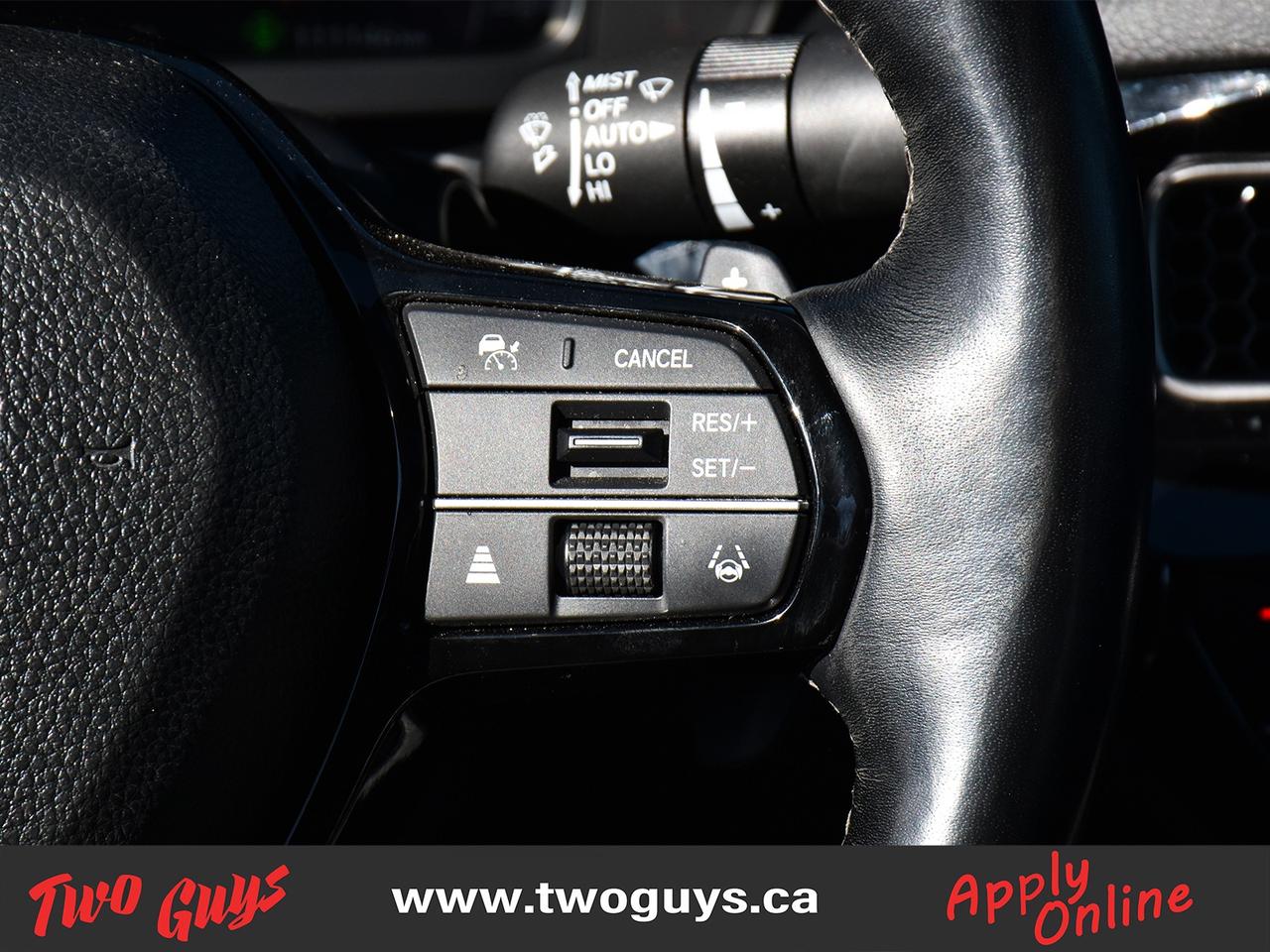 2022 Honda Civic Sedan Touring CVT Leather Sunroof Back Up Camera Photo