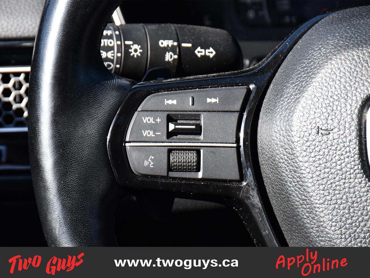 2022 Honda Civic Sedan Touring CVT Leather Sunroof Back Up Camera Photo