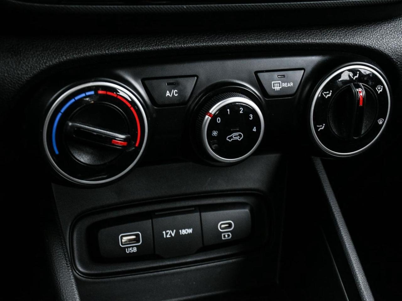 2023 Hyundai Venue Fwd Preferred Two Photo