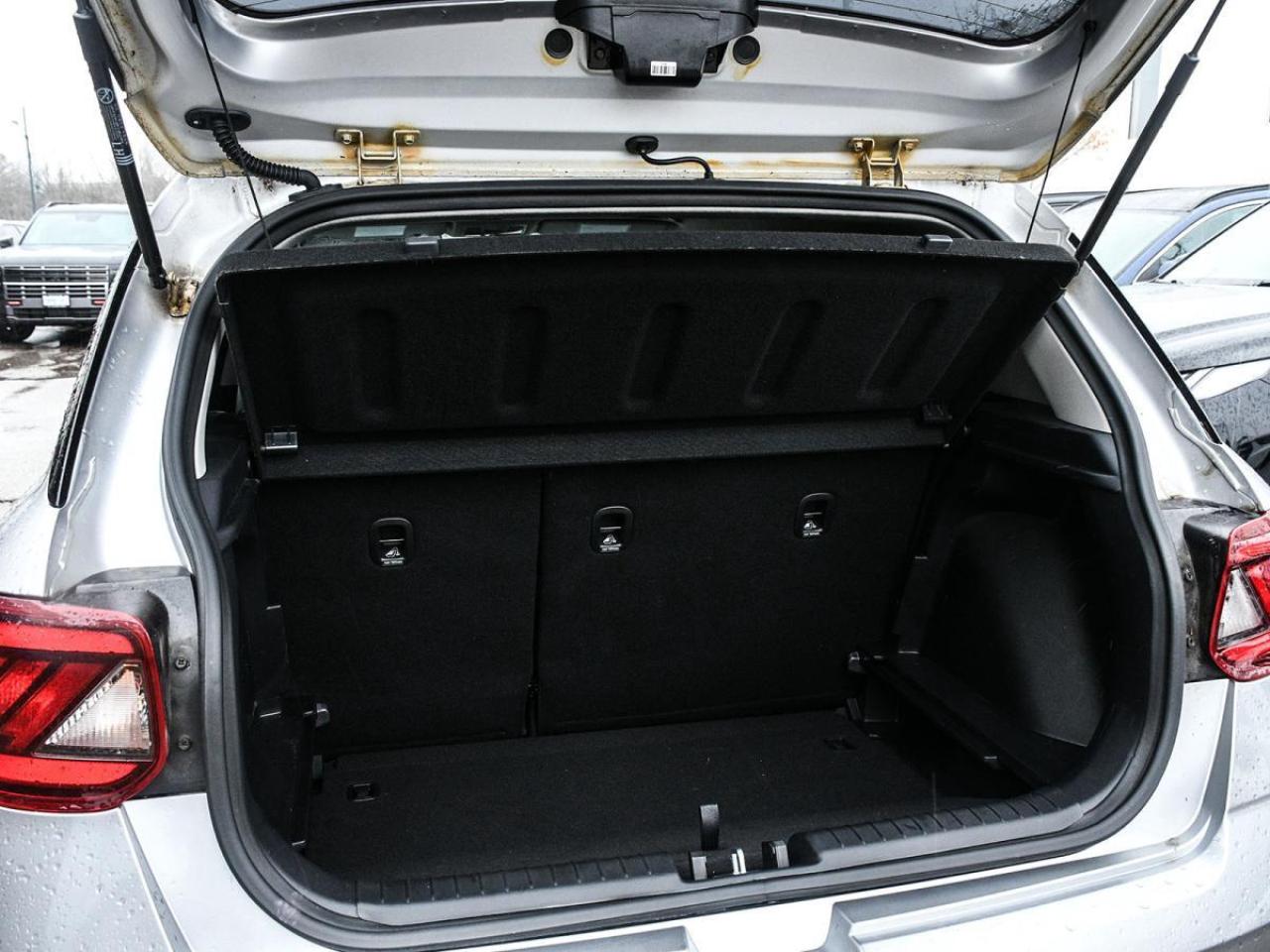 2024 Hyundai Venue Essential IVT Photo