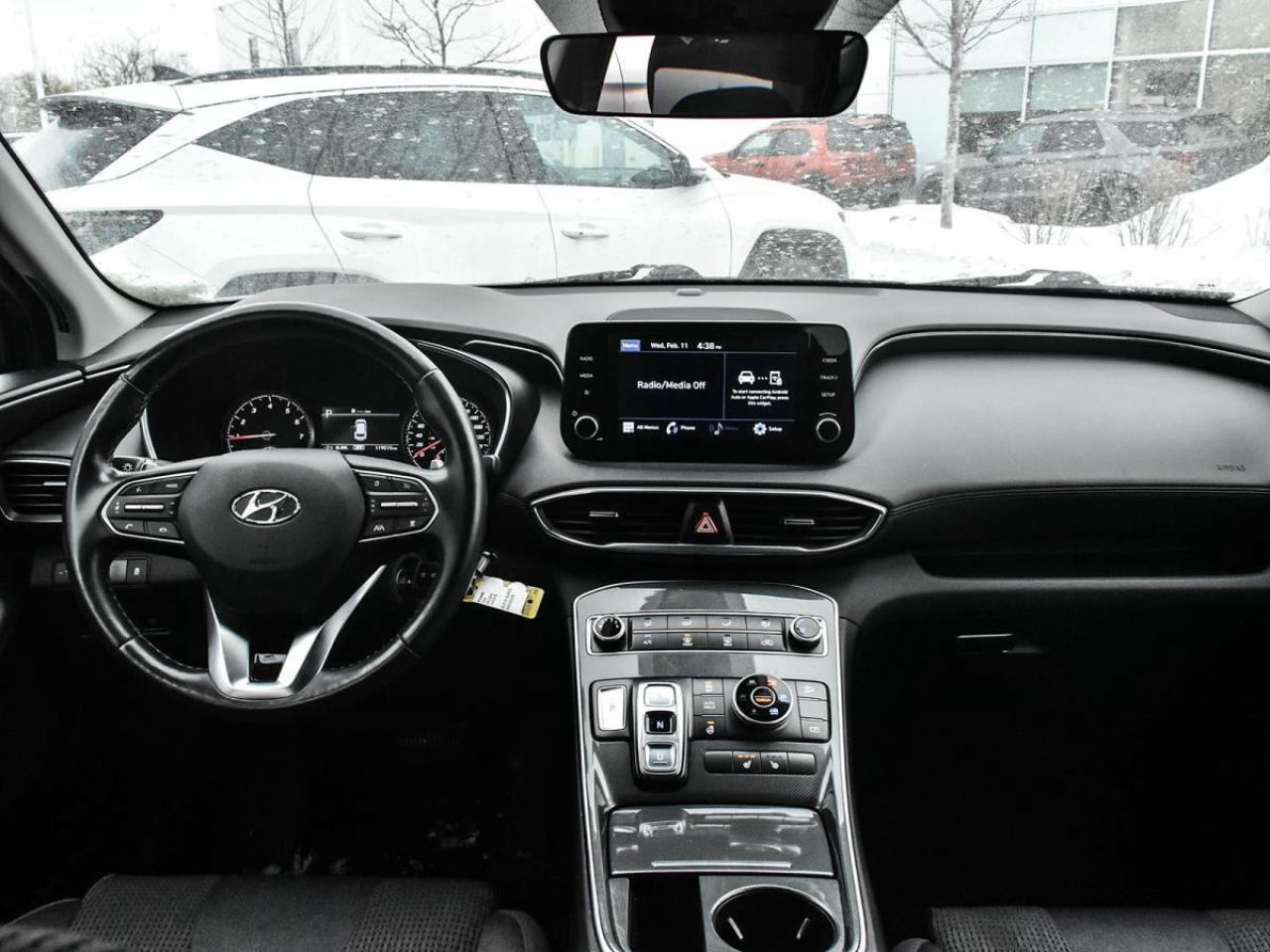 2022 Hyundai Santa Fe Essential AWD 2.5L Photo