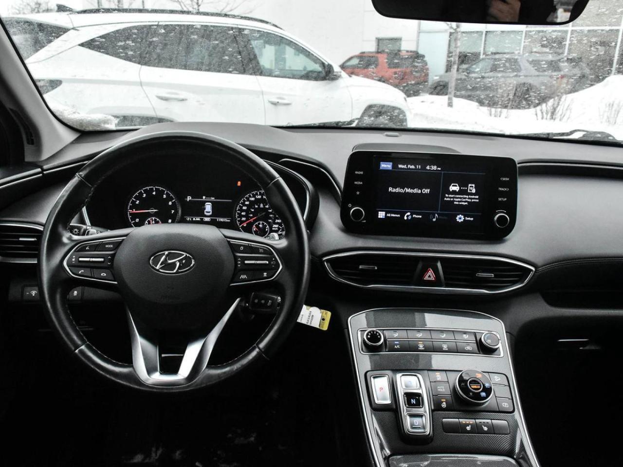 2022 Hyundai Santa Fe Essential AWD 2.5L Photo