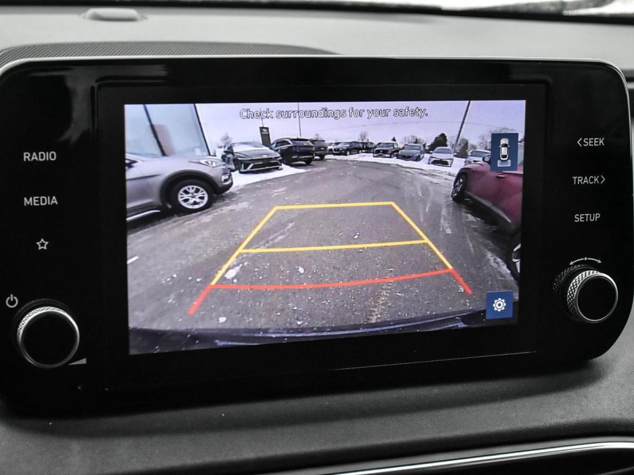 2022 Hyundai Santa Fe Essential AWD 2.5L Photo