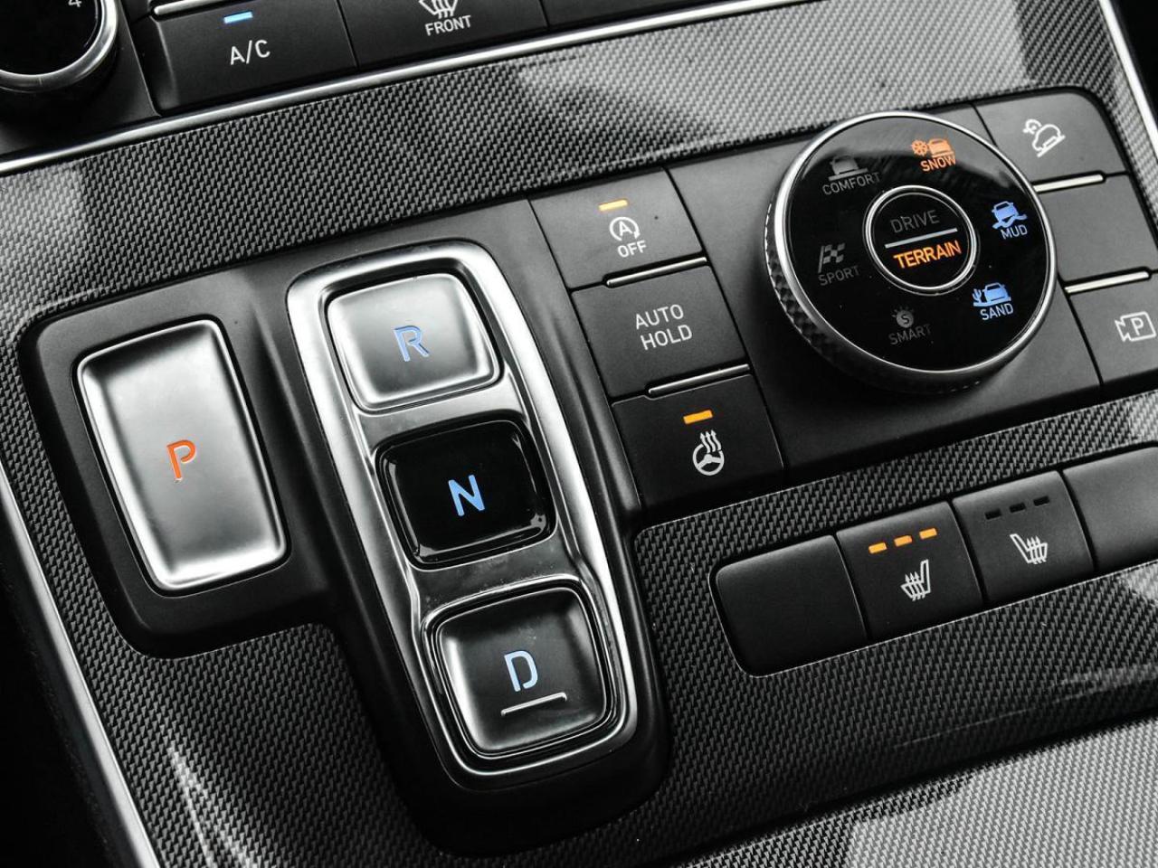 2022 Hyundai Santa Fe Essential AWD 2.5L Photo