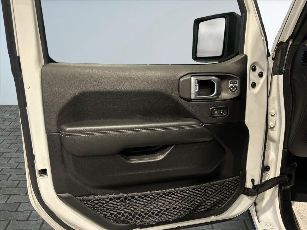 2021 Jeep WRANGLER UNLIMITED Unlimited Sahara 4XE/ AWD/Leather/NAVI/Soft Top in Photo