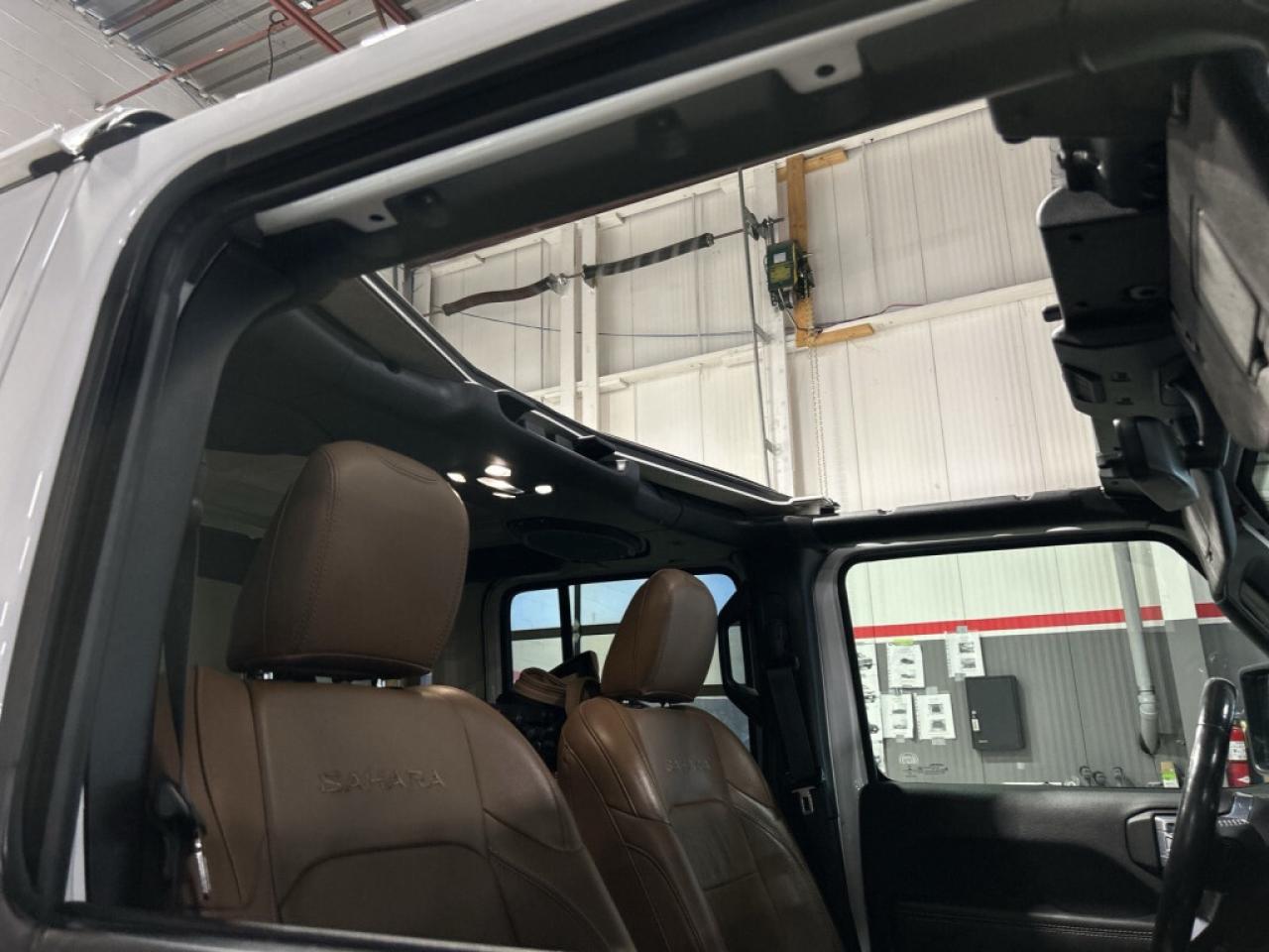 2021 Jeep WRANGLER UNLIMITED Unlimited Sahara 4XE/ AWD/Leather/NAVI/Soft Top in Photo