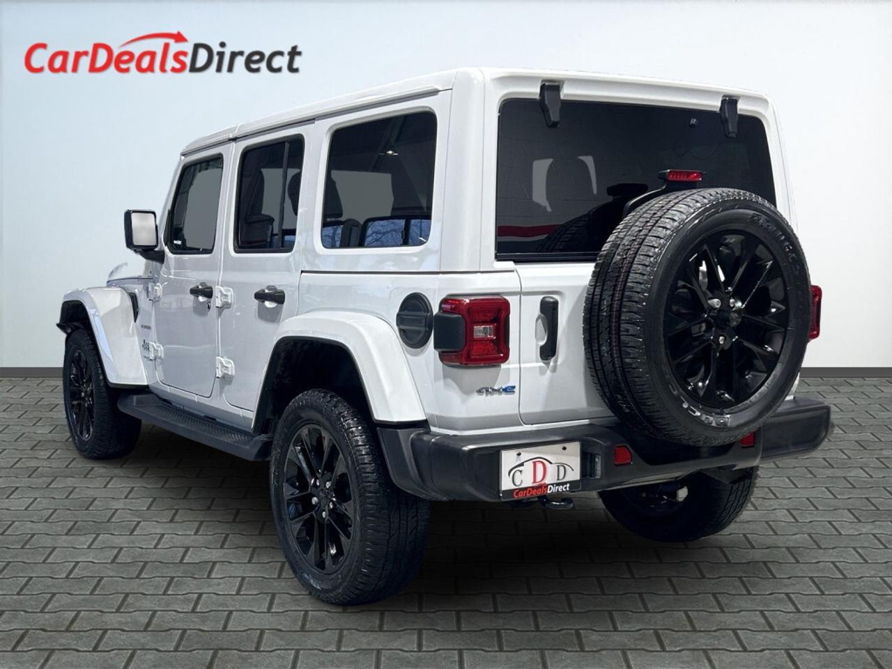2021 Jeep WRANGLER UNLIMITED Unlimited Sahara 4XE / AWD / Leather / NAV / Soft Photo