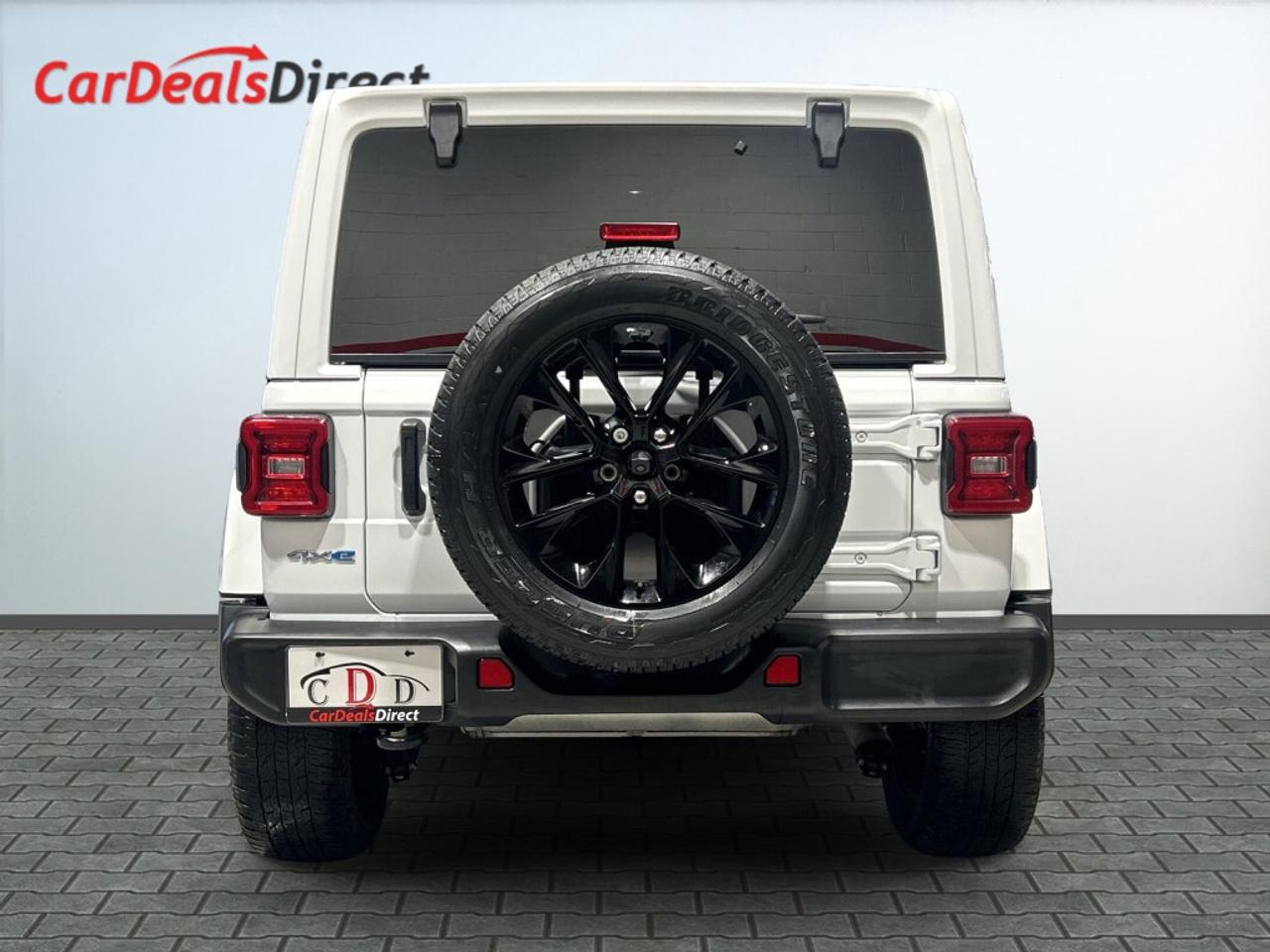2021 Jeep WRANGLER UNLIMITED Unlimited Sahara 4XE / AWD / Leather / NAV / Soft Photo