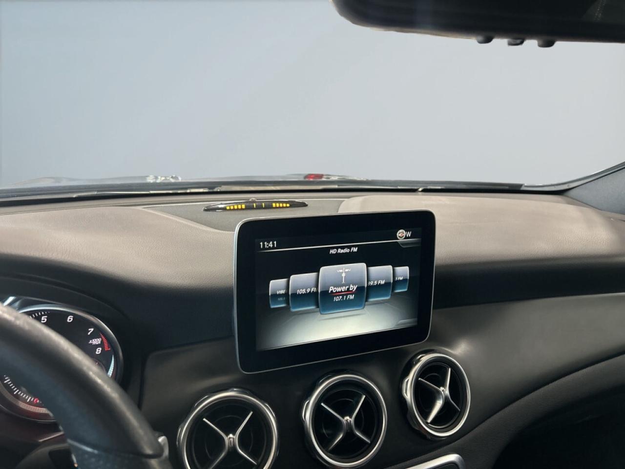 2018 Mercedes-Benz GLA250 GLA 250  4MATIC/AMG Pkg/NAVI/Sunroof/Leather/Clean Photo