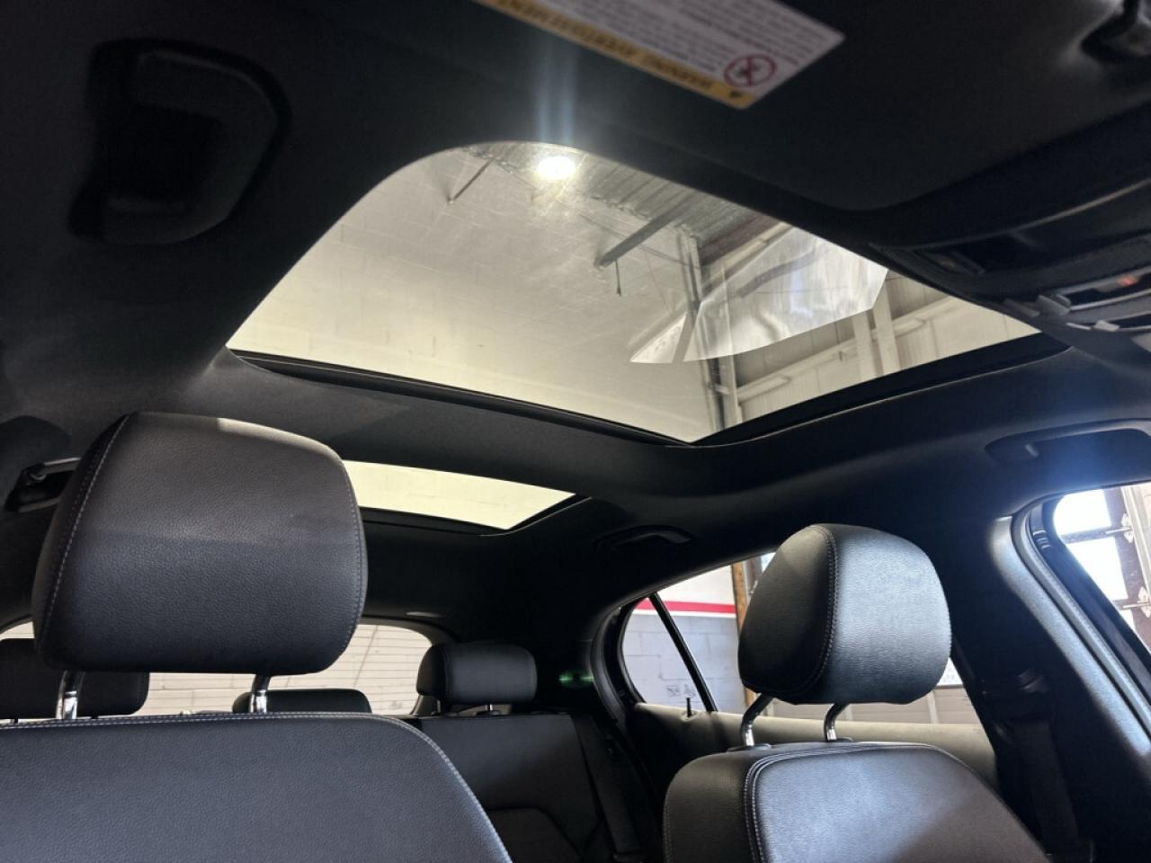 2018 Mercedes-Benz GLA250 GLA 250  4MATIC/AMG Pkg/NAVI/Sunroof/Leather/Clean Photo