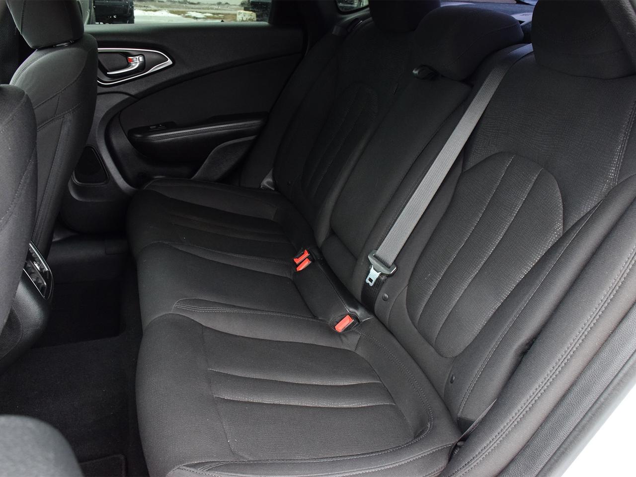 2015 Chrysler 200 Limited ~Heated Seats ~Sunroof ~Bluetooth ~Camera Photo