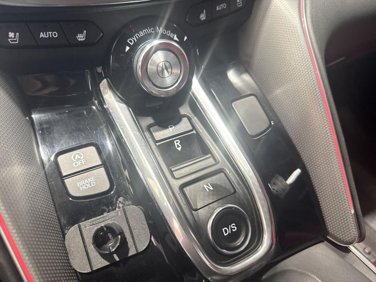 2022 Acura TLX A-Spec SH-AWD / Leather / Sunroof / Drive Assist / Photo