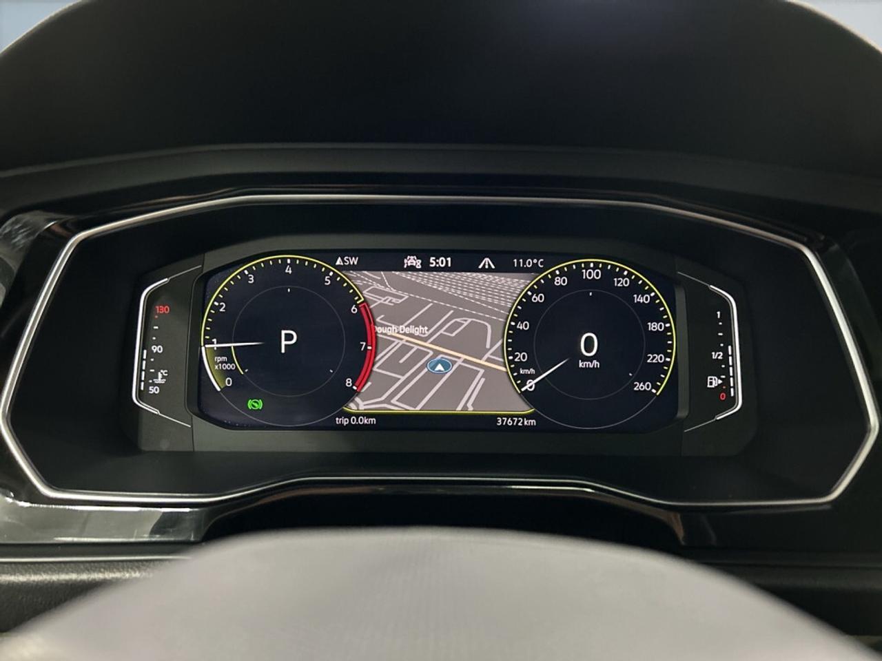2022 Volkswagen Jetta Highline / Leather / Sunroof / NAV / Lane Keep Ass Photo