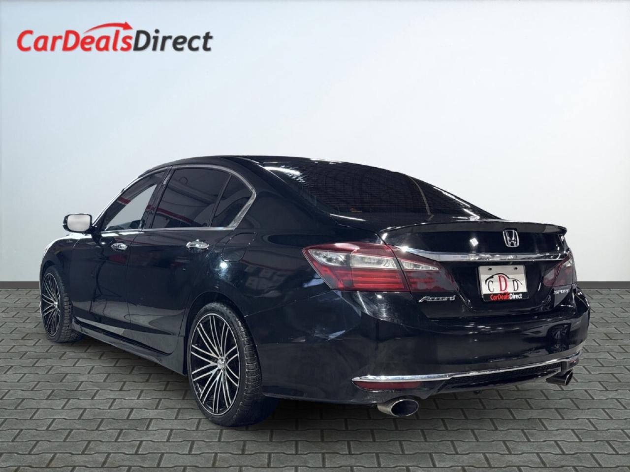 2017 Honda Accord Sedan Sport / Leather / NAVI / Sunroof / Backup Camera / Photo