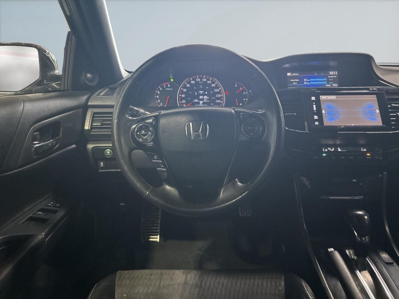 2017 Honda Accord Sedan Sport / Leather / NAVI / Sunroof / Backup Camera / Photo