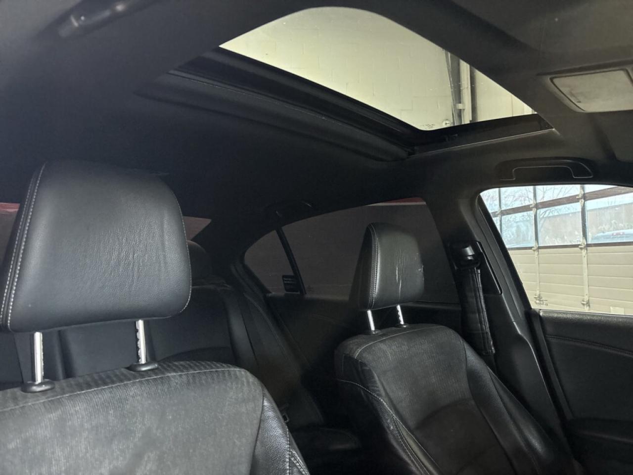 2017 Honda Accord Sedan Sport / Leather / NAVI / Sunroof / Backup Camera / Photo