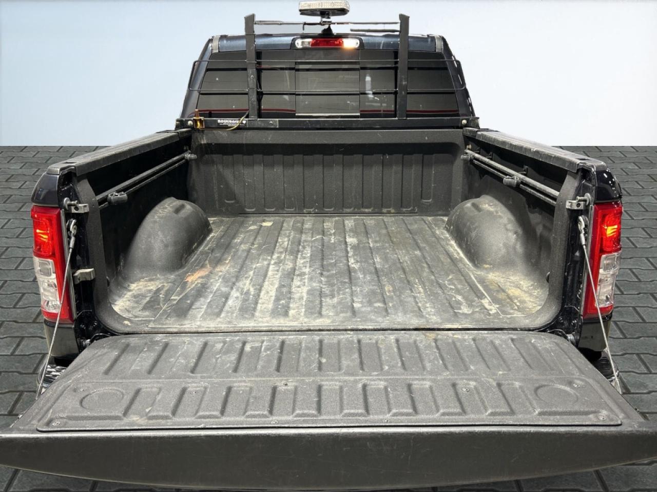 2022 RAM 1500 Big Horn HEMI 5.7L V8/4x4/Big Screen/ Android/Back Photo