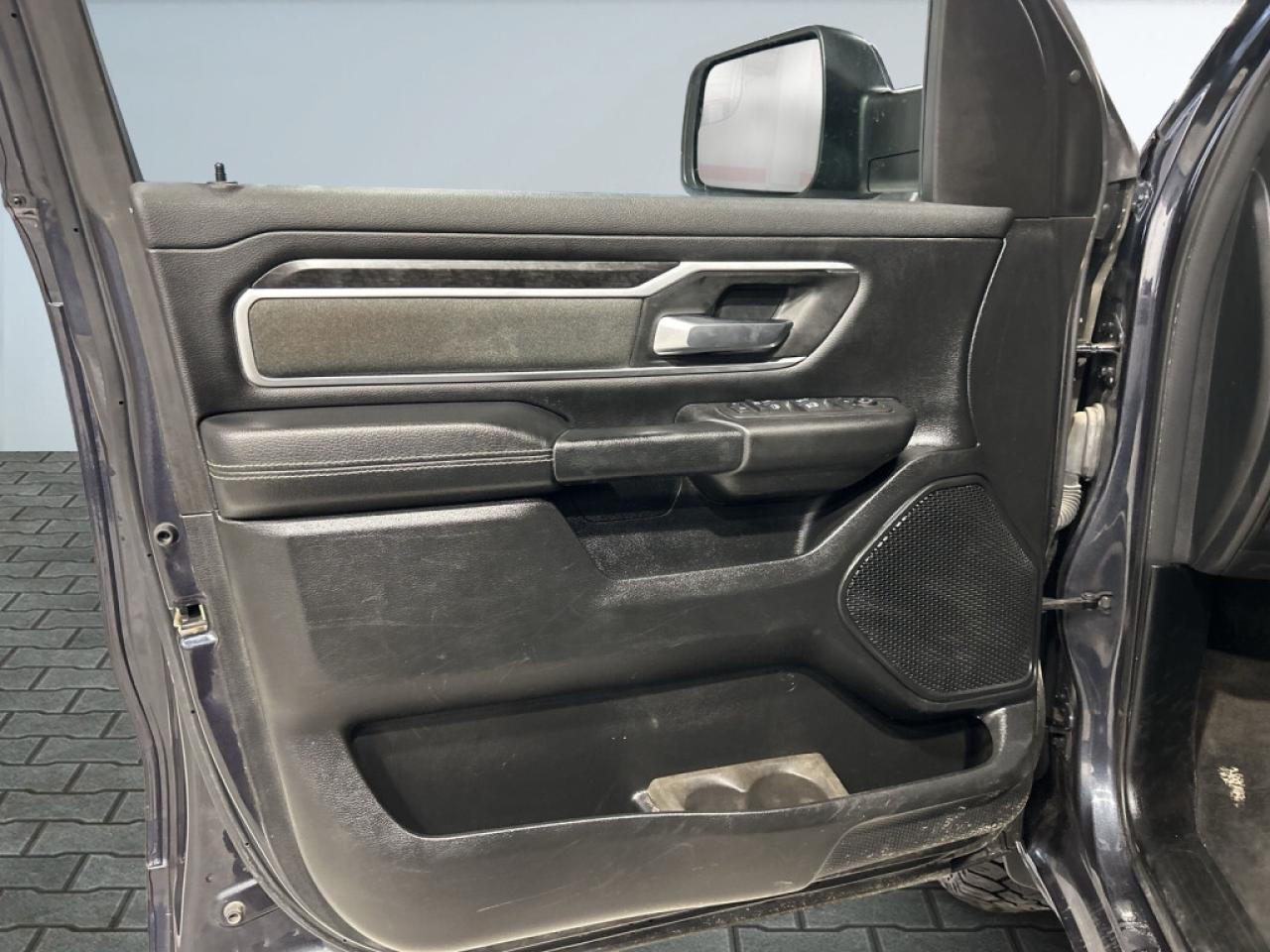 2022 RAM 1500 Big Horn HEMI 5.7L V8/4x4/Big Screen/ Android/Back Photo