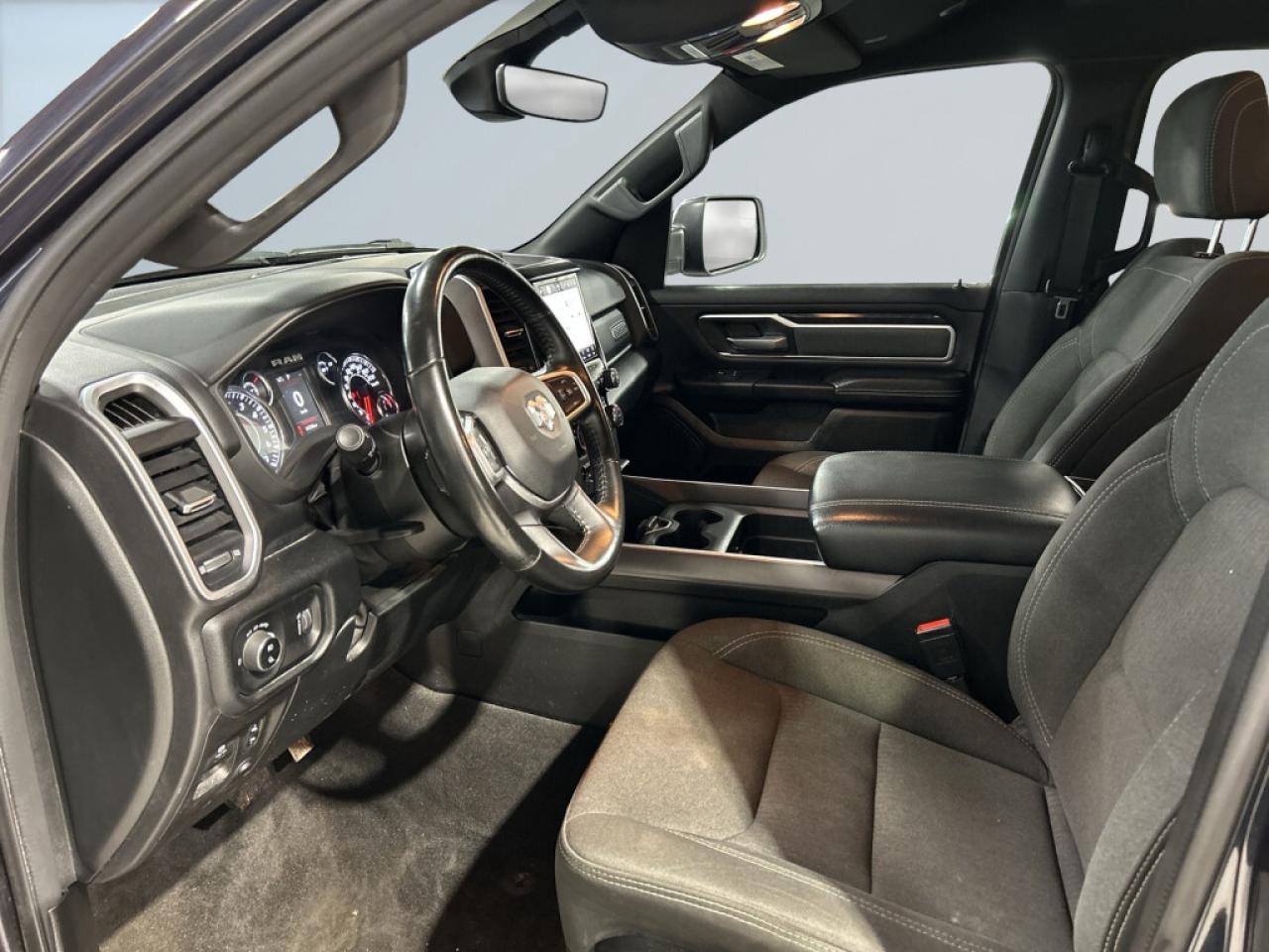2022 RAM 1500 Big Horn HEMI 5.7L V8/4x4/Big Screen/ Android/Back Photo
