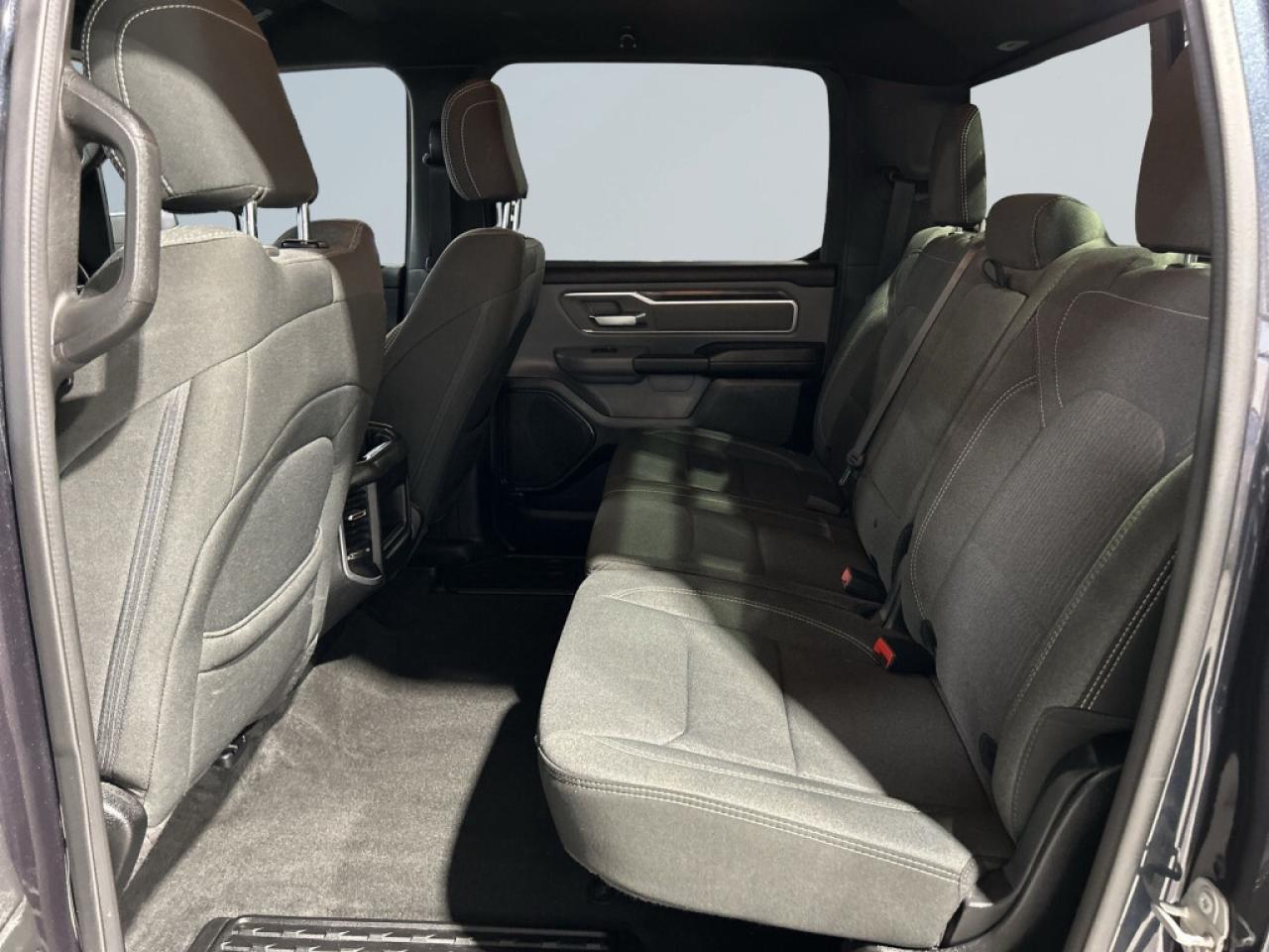 2022 RAM 1500 Big Horn HEMI 5.7L V8/4x4/Big Screen/ Android/Back Photo