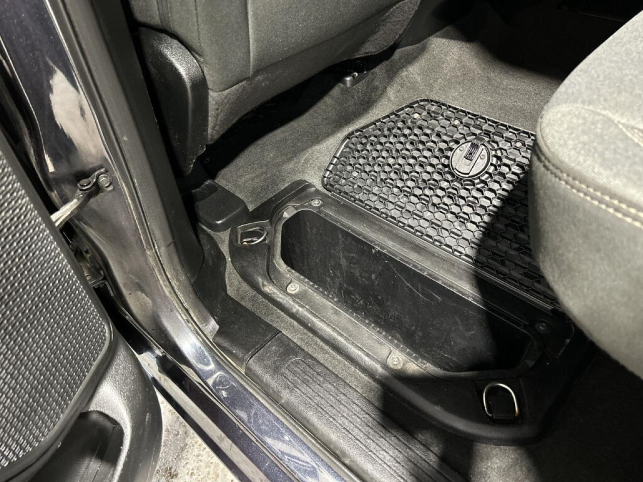 2022 RAM 1500 Big Horn HEMI 5.7L V8/4x4/Big Screen/ Android/Back Photo