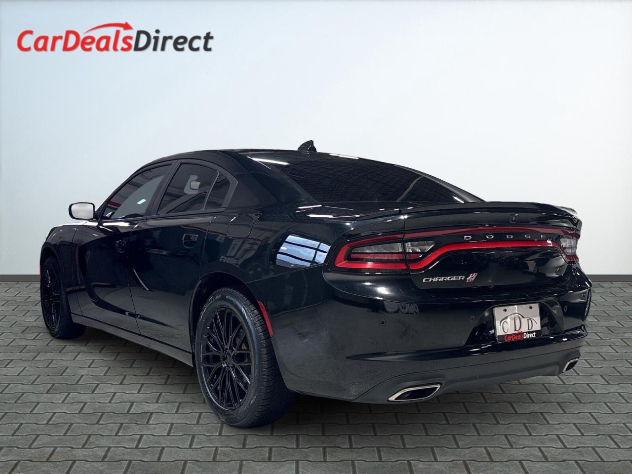2019 Dodge Charger SXT AWD / Leather / Sunroof / NAVI / Remote Start Photo