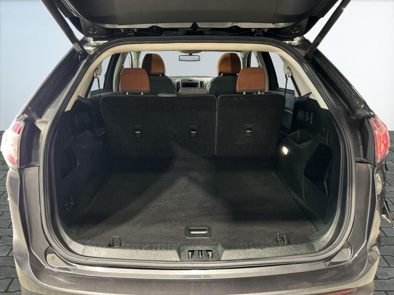 2018 Ford Edge SEL AWD/Leather/Sunroof/NAVI/Back Up Cam/Android C Photo