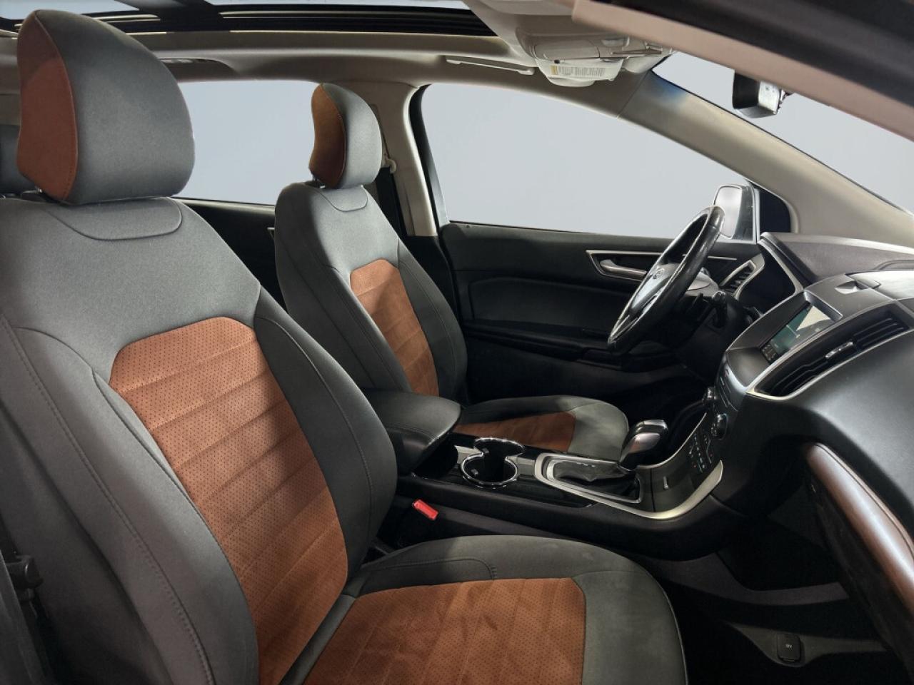 2018 Ford Edge SEL AWD/Leather/Sunroof/NAVI/Back Up Cam/Android C Photo