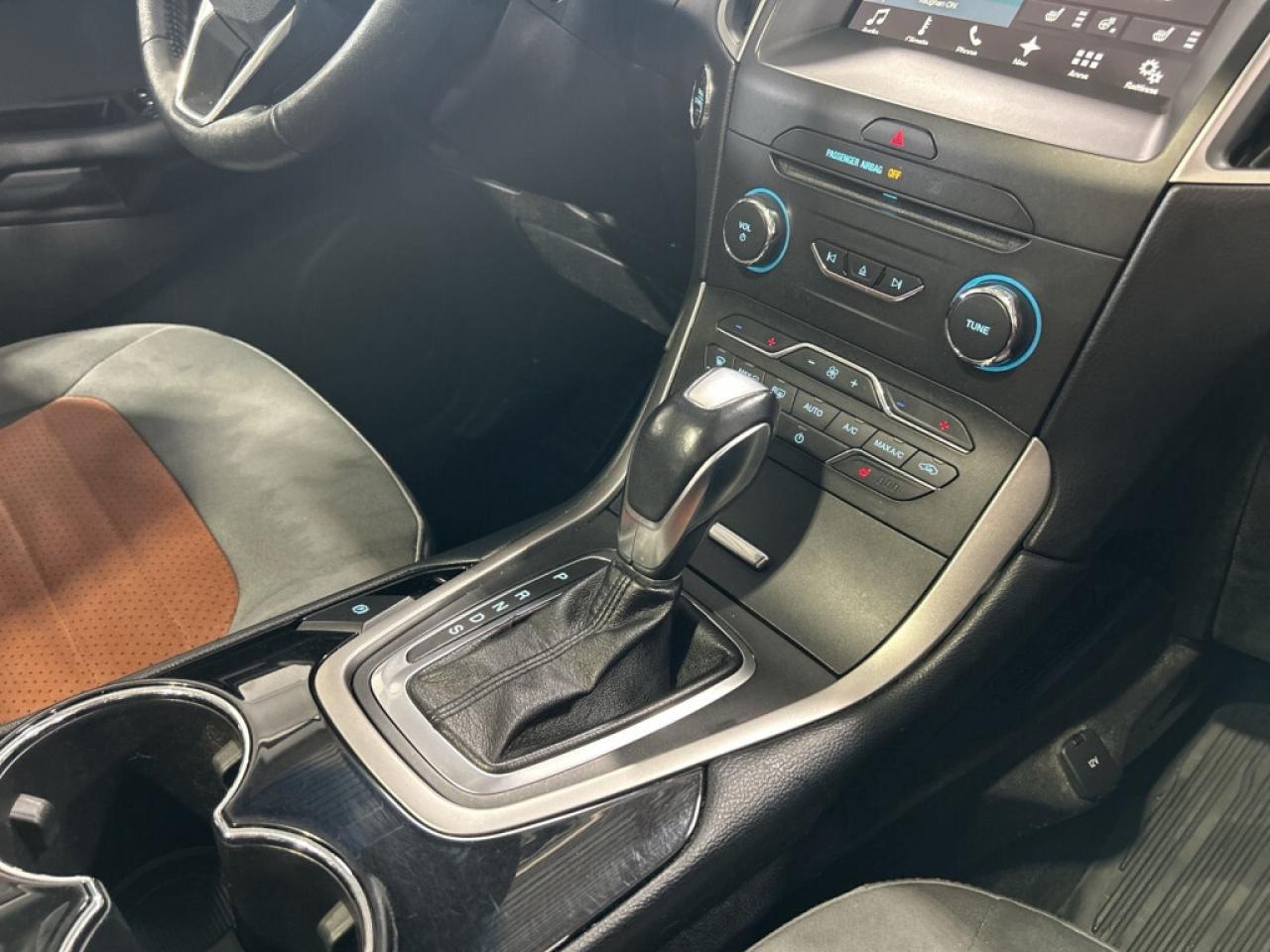 2018 Ford Edge SEL AWD/Leather/Sunroof/NAVI/Back Up Cam/Android C Photo