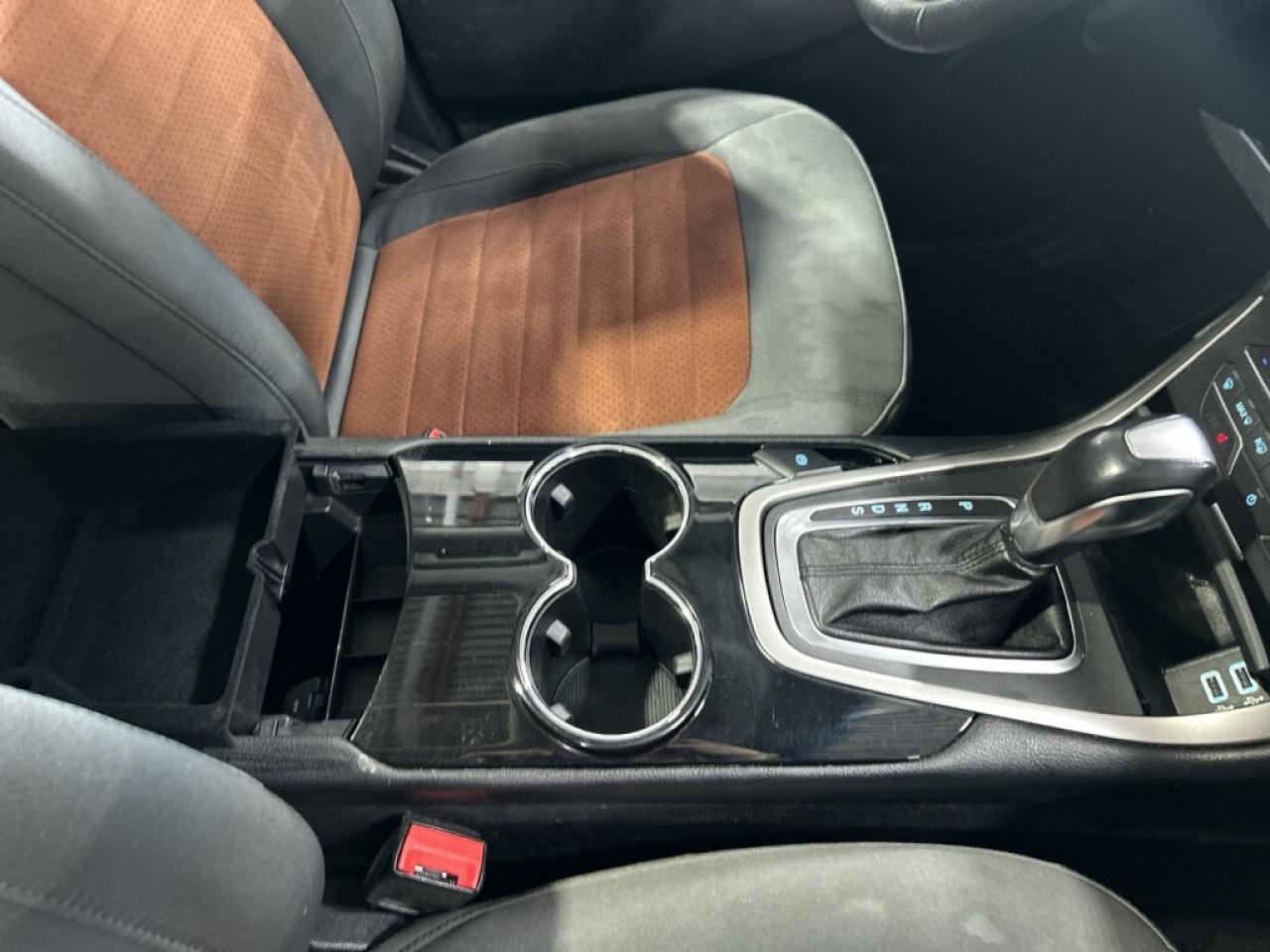 2018 Ford Edge SEL AWD/Leather/Sunroof/NAVI/Back Up Cam/Android C Photo