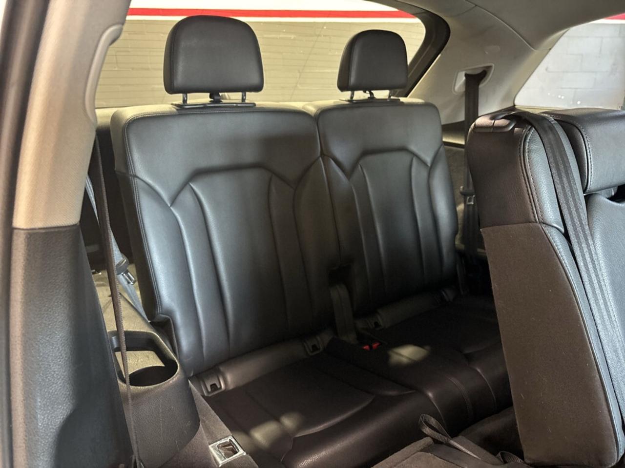 2019 Audi Q7 45 TFSI quattro / 7 Seater / NAV / Leather / Sunro Photo