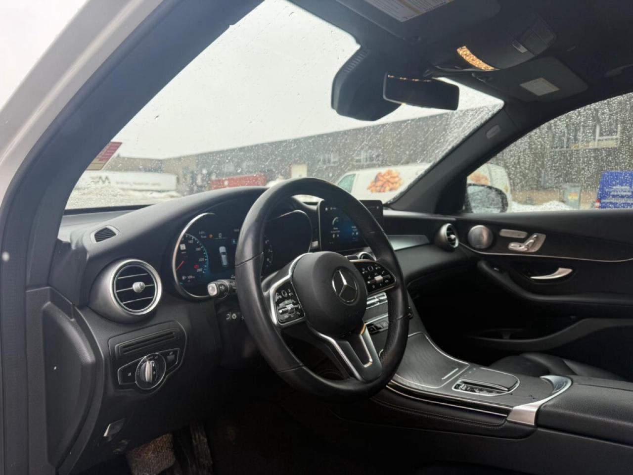 2020 Mercedes-Benz GLC300 AMG Pkg GLC 300  4MATIC/Clean carfax Photo