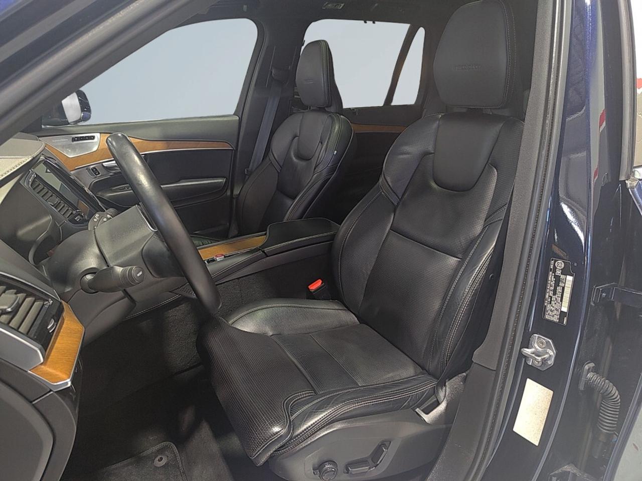 2019 Volvo XC90 T6 AWD Inscription / 7 Seater / NAV / Sunroof / Le Photo