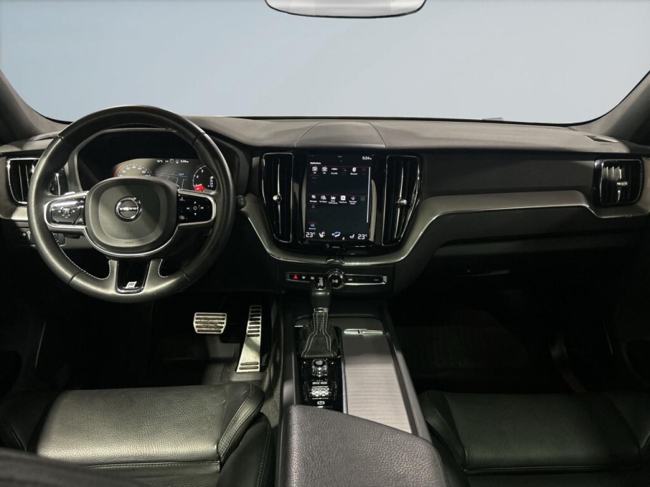 2020 Volvo XC60 T6  R-Design AWD/NAVI/Leather/Sunroof/Drive Assist Photo