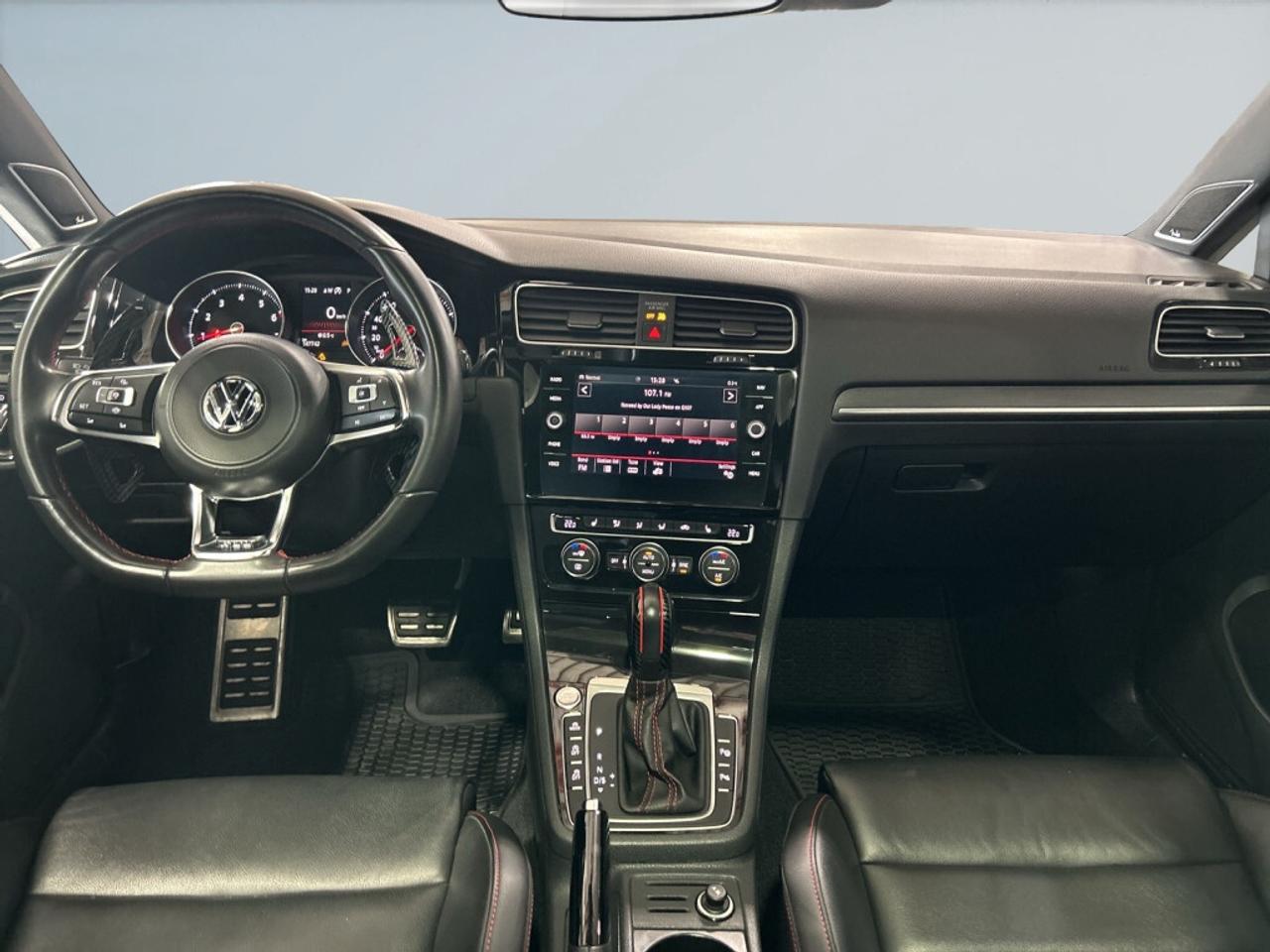 2020 Volkswagen Golf GTI 2.0T Autobahn / Leather / Sunroof / NAV / CarPlay Photo