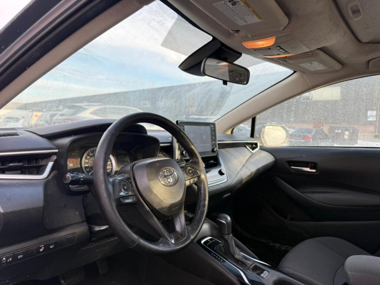 2020 Toyota Corolla LE 4dr Sedan CVT Photo2