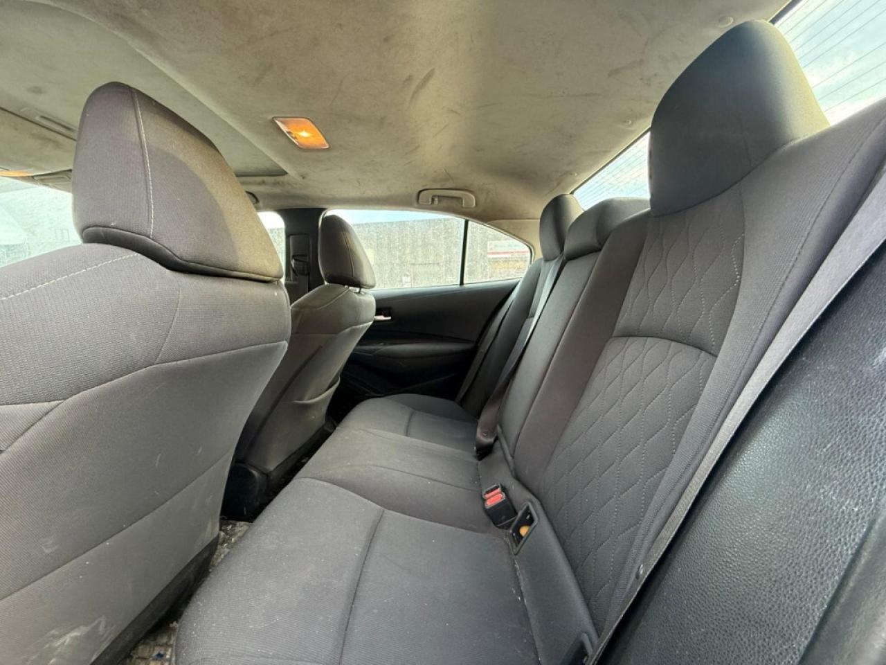 2020 Toyota Corolla LE 4dr Sedan CVT Photo