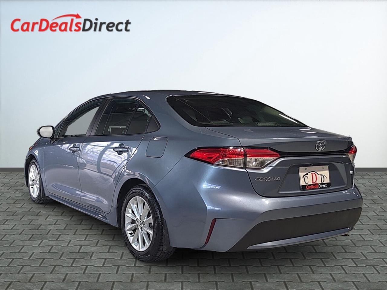 2020 Toyota Corolla LE Sedan / Back Up Cam / Bluetooth / Heated Seats Photo