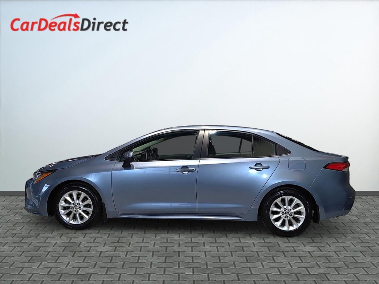 2020 Toyota Corolla LE Sedan / Back Up Cam / Bluetooth / Heated Seats Photo