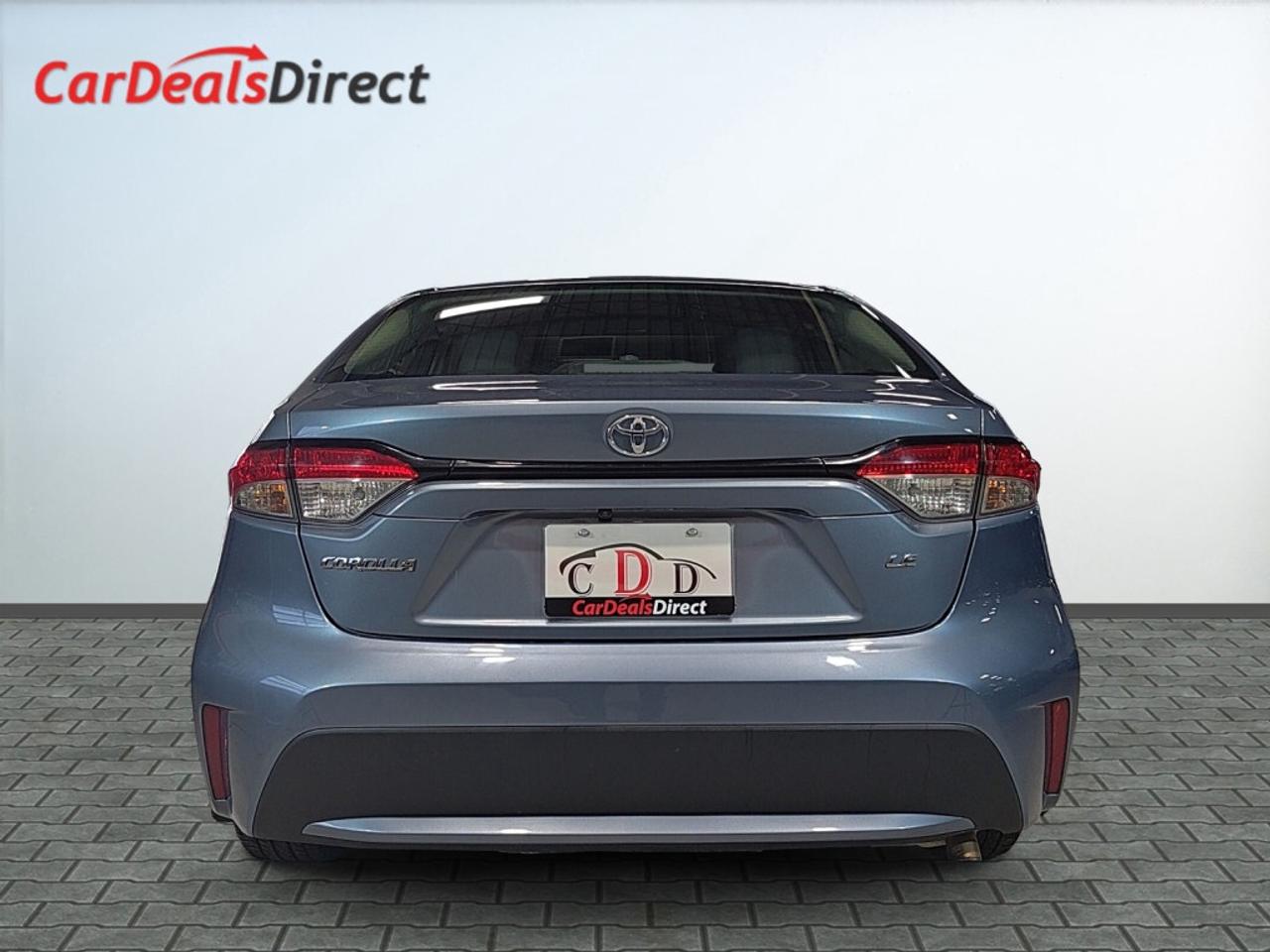 2020 Toyota Corolla LE Sedan / Back Up Cam / Bluetooth / Heated Seats Photo