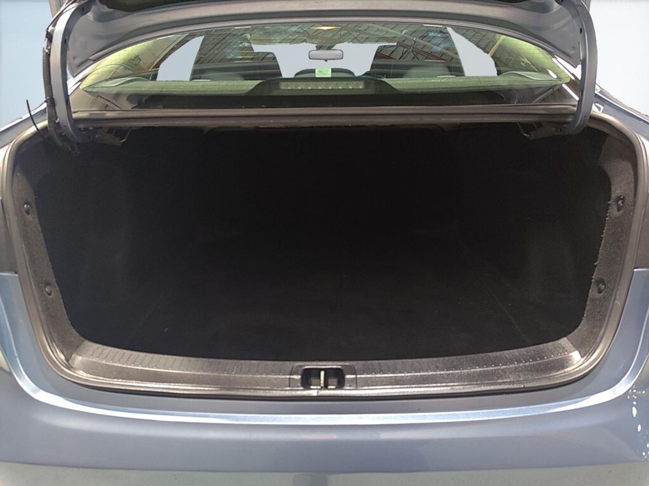 2020 Toyota Corolla LE Sedan / Back Up Cam / Bluetooth / Heated Seats Photo