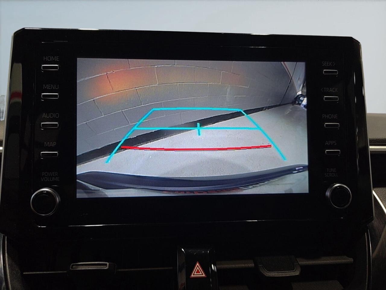 2020 Toyota Corolla LE Sedan / Back Up Cam / Bluetooth / Heated Seats Photo